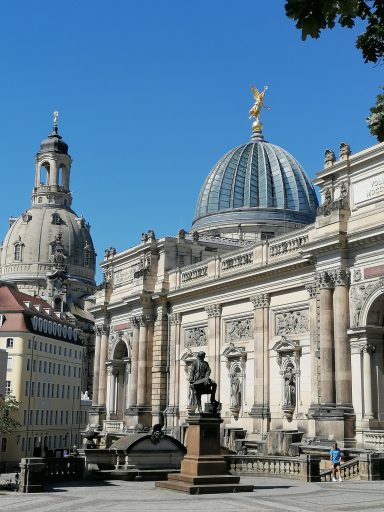 Frauenkirche & Kunstakademie